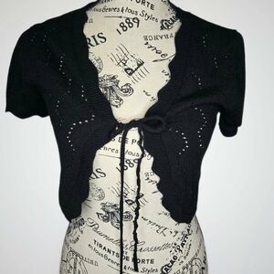 No Boundaries Black Short-Sleeve Tie-Front Cropped Cardigan